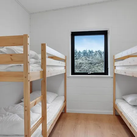 4 Bedroom Awesome In