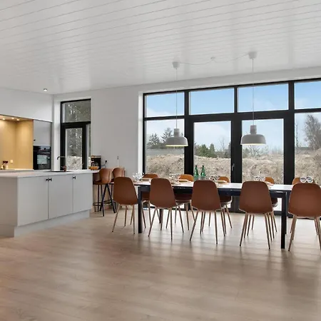 度假居 4 Bedroom Awesome In Bindslev